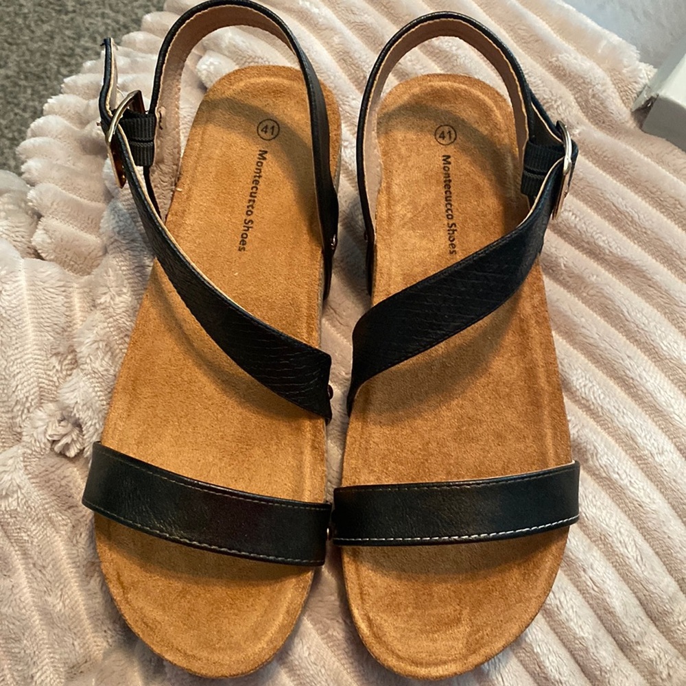 Montecucco Shoes Sandals EU size 41  (size 10.5 US)